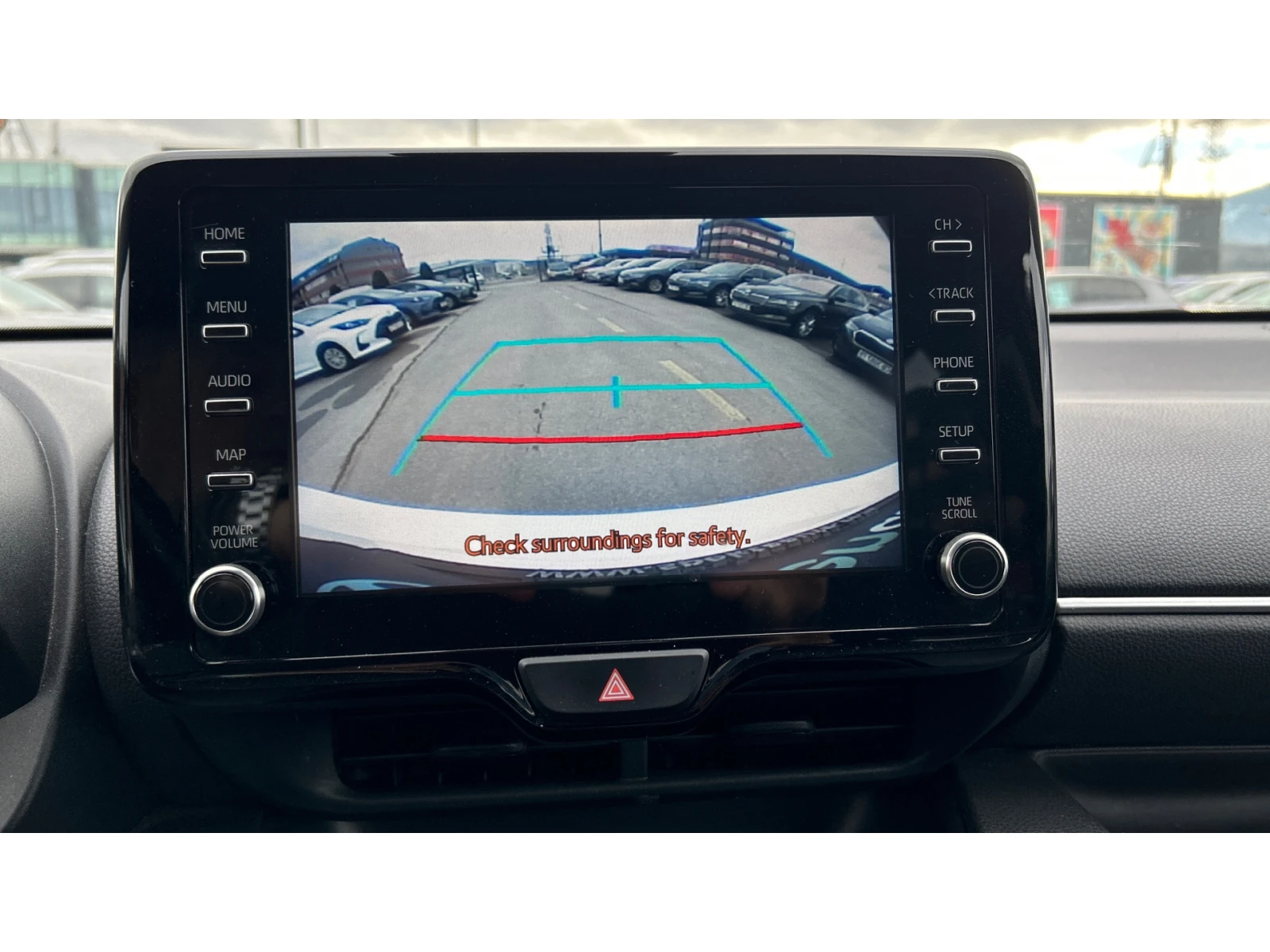 Toyota Yaris 1.5i A/T, ������� ������ �� 227   | Mobile.bg � ����������� 16