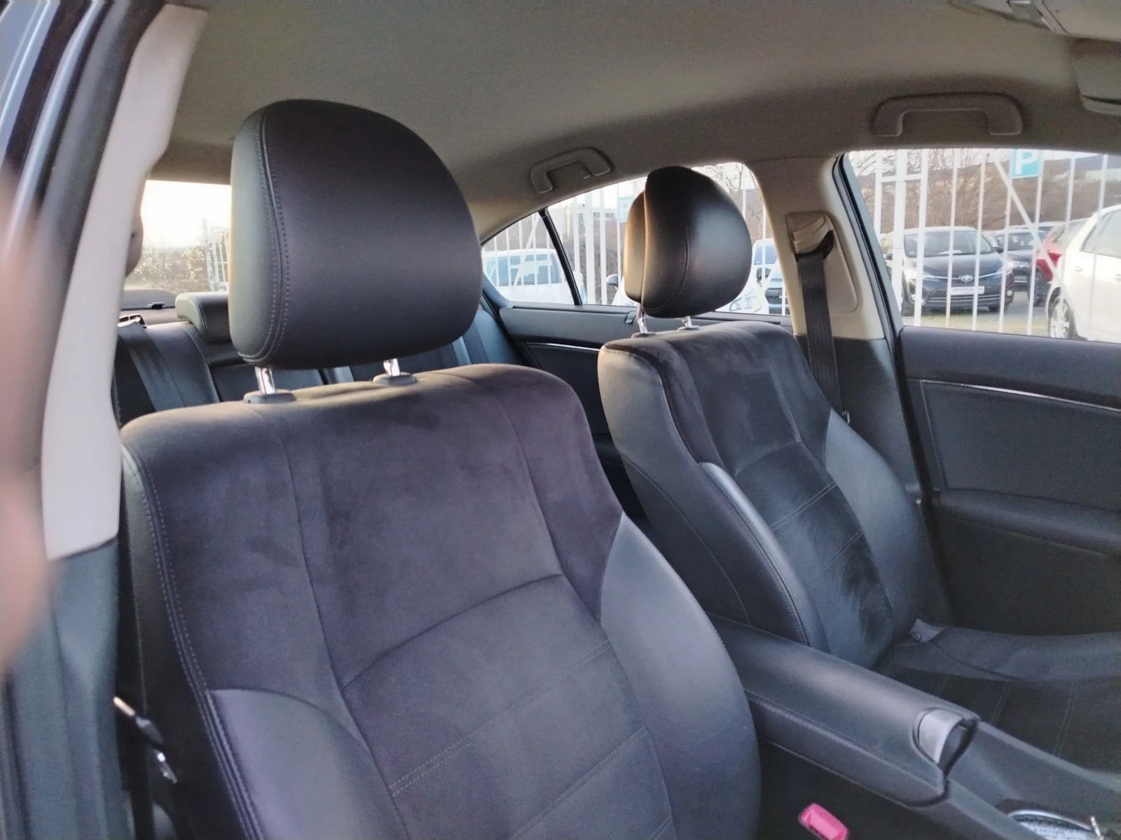 Toyota Avensis 1.8i-147 �� ����, ���������, ����, 7��, /FACELIFT/ | Mobile.bg � ����������� 14