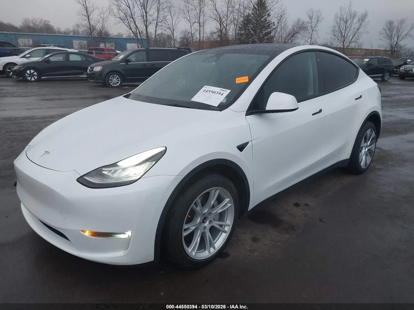 Tesla Model Y 2023 TESLA MODEL Y AWD, снимка 4 - Автомобили и джипове - 54276542