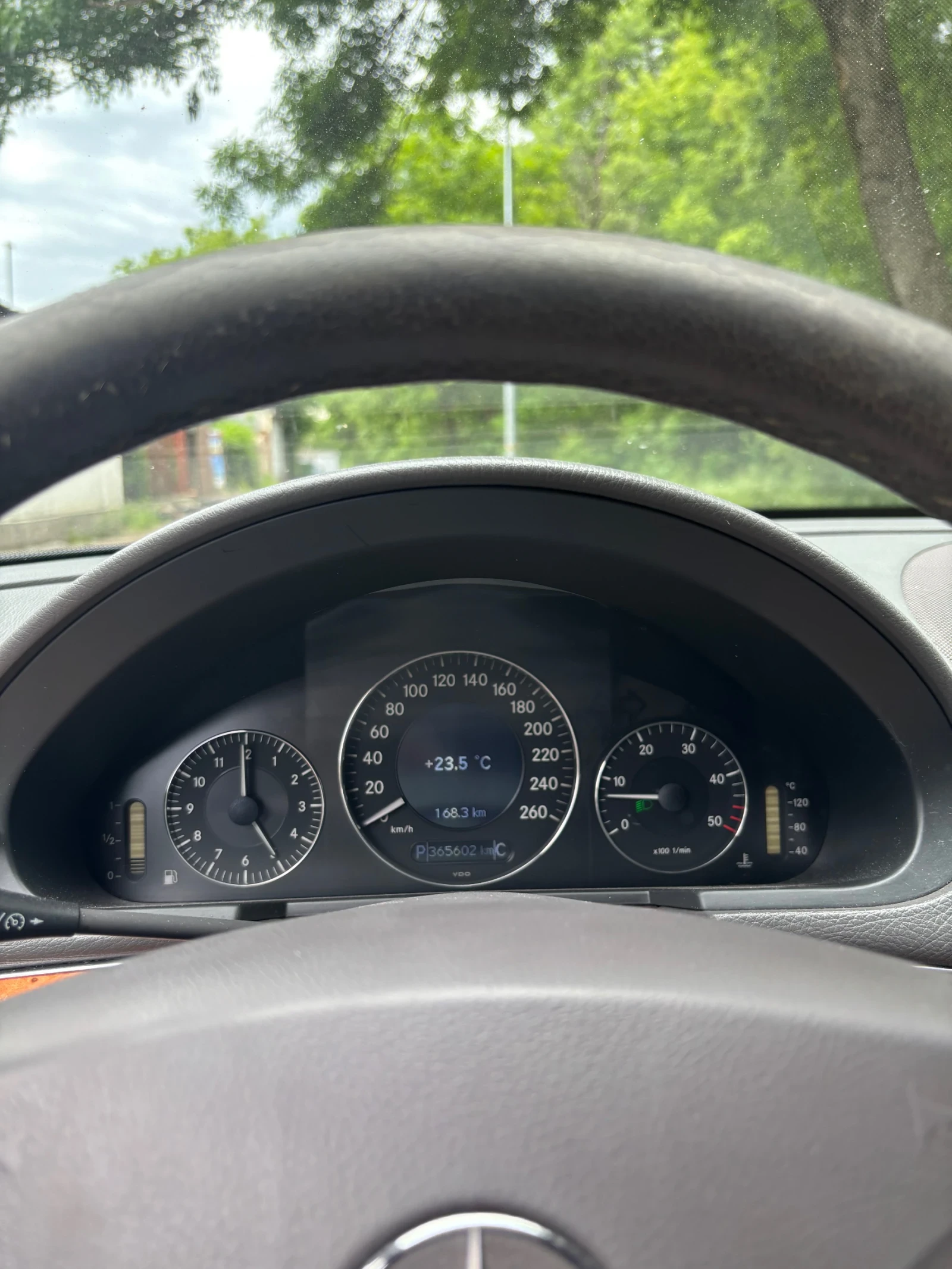 Mercedes-Benz E 280, снимка 6 - Автомобили и джипове - 54609020