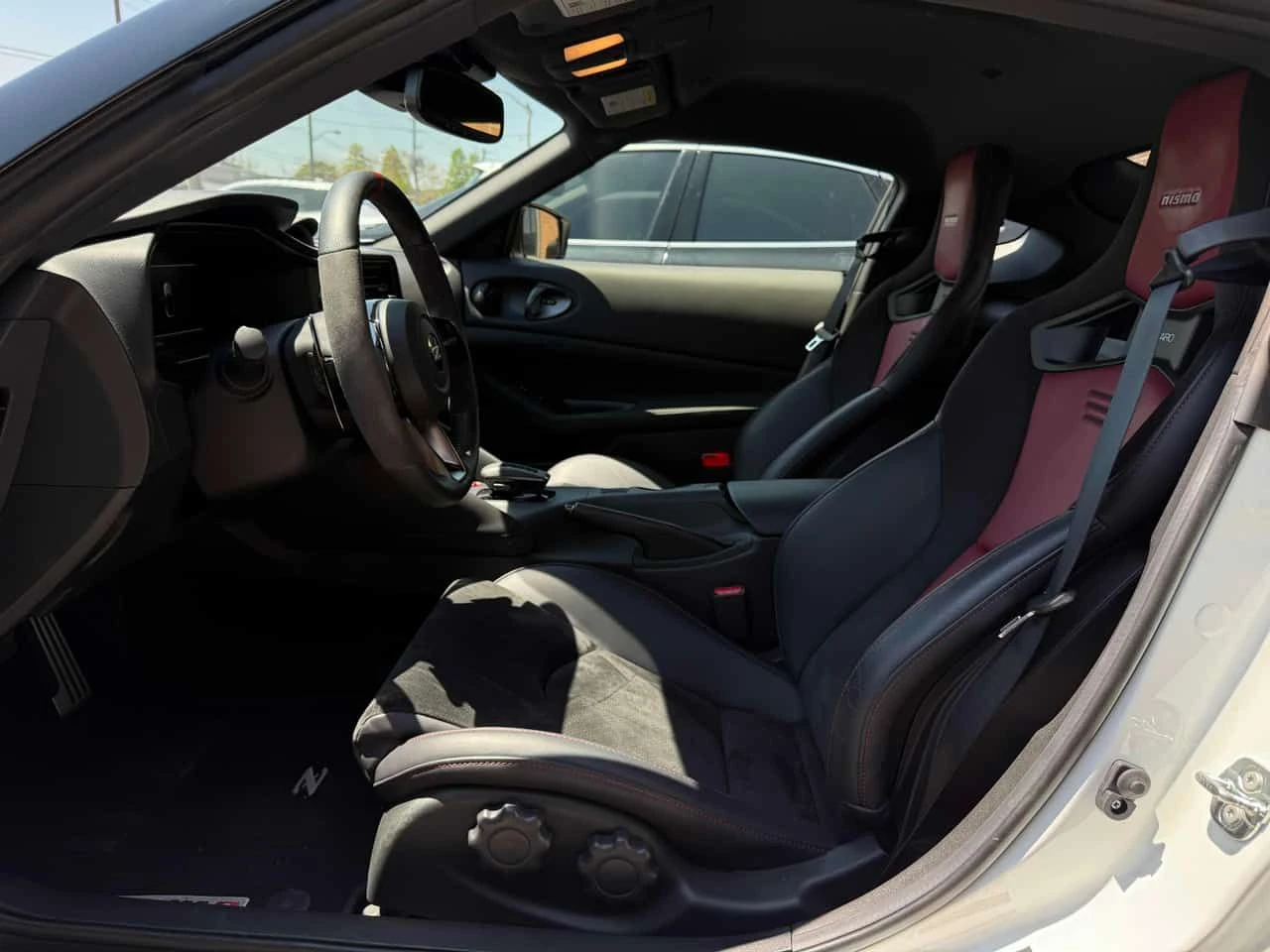 Nissan 370Z Z NISMO  CARFAX, снимка 14 - Автомобили и джипове - 54699858