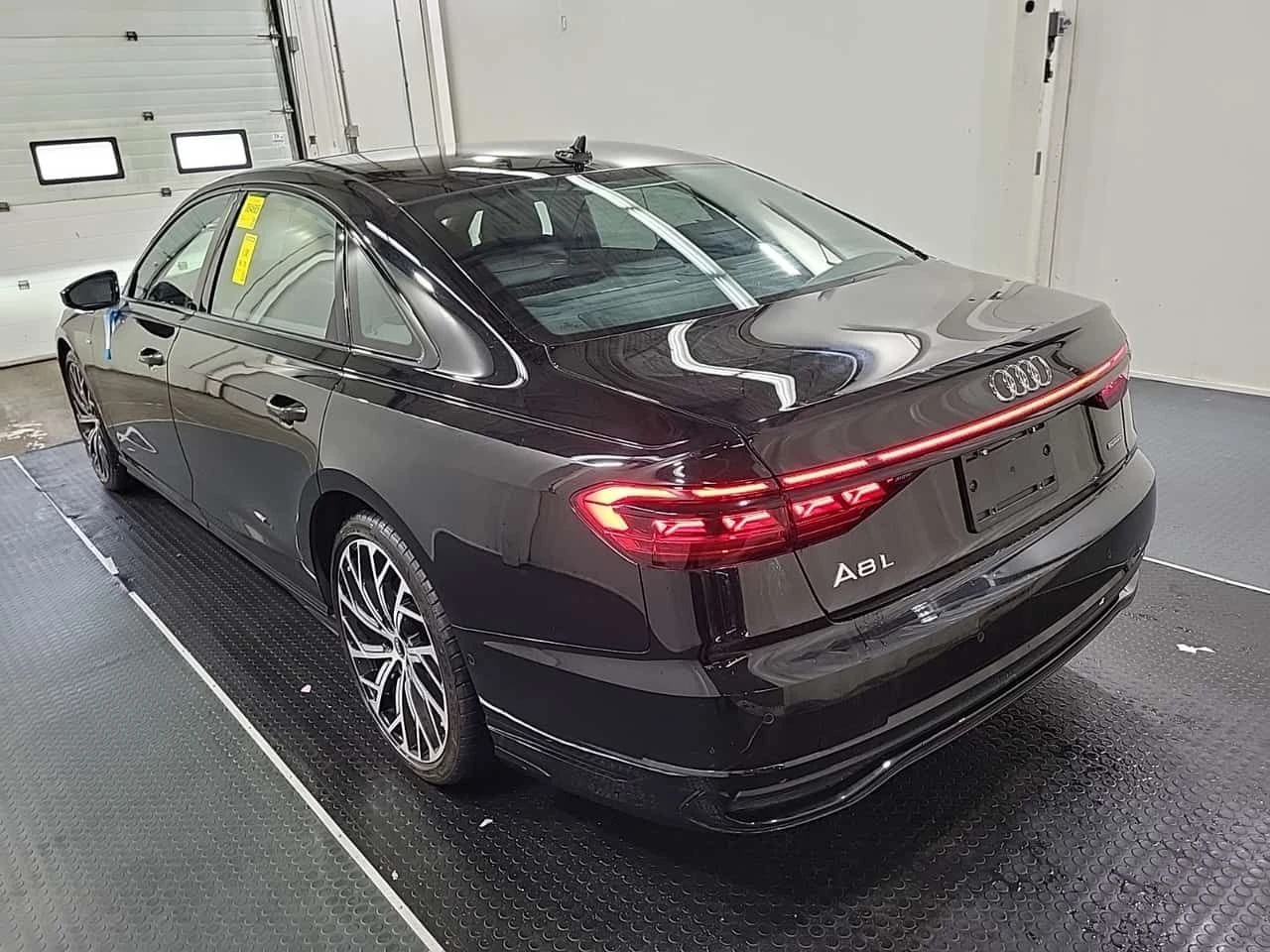 Audi A8 L| DISTR| 360| HUD| ОБДУХ| ПАНО| 2 КЛЮЧА| CARFAX, снимка 6 - Автомобили и джипове - 54840384