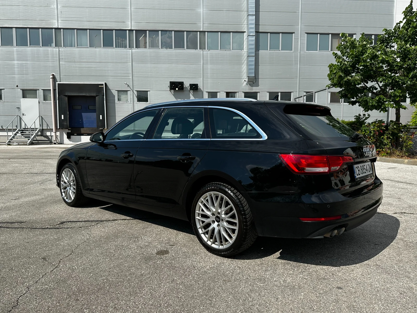 Audi A4 Avant 2.0d 190 к.с./ГАРАНЦИЯ, снимка 3 - Автомобили и джипове - 54877897