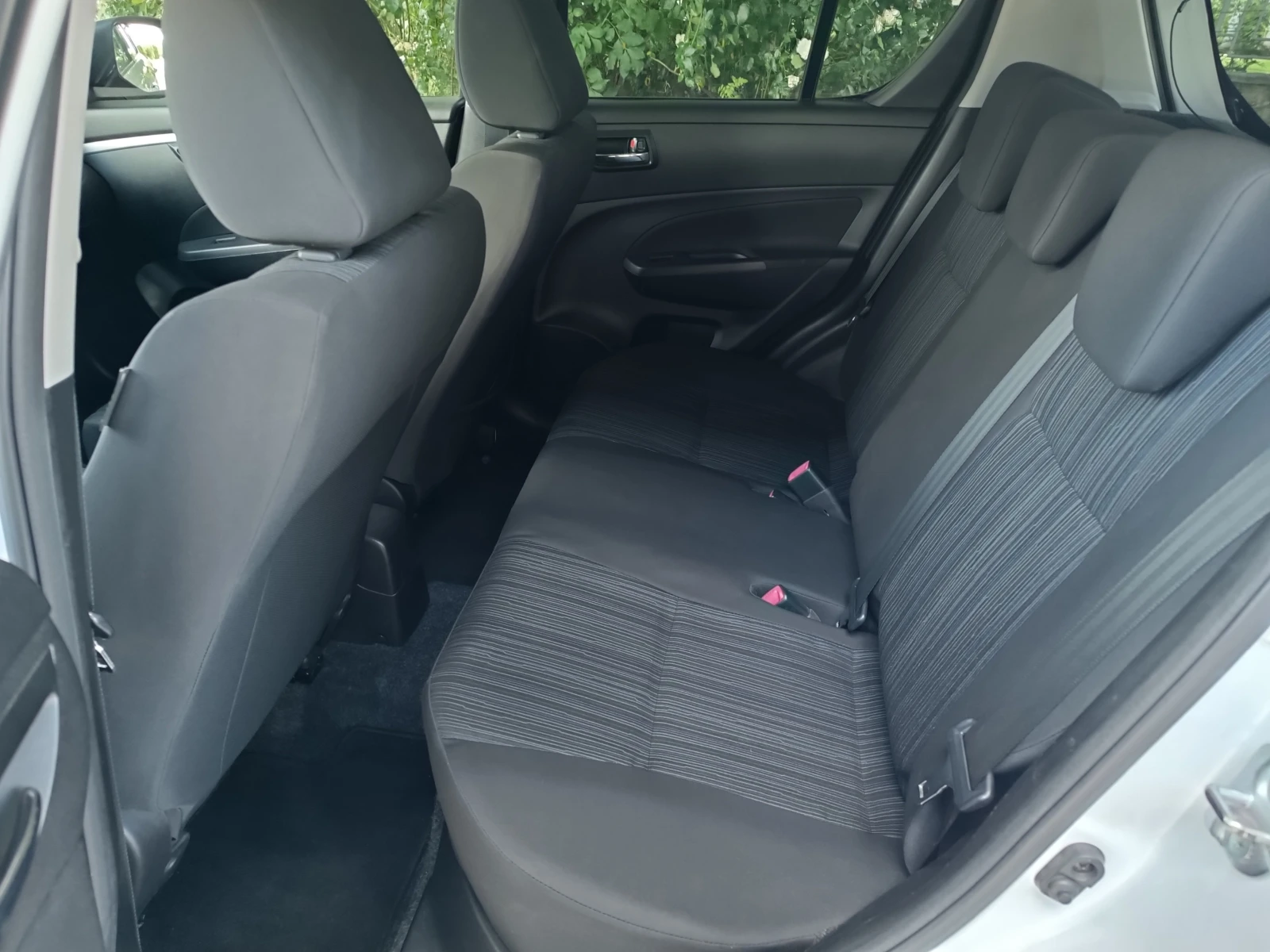 Suzuki Swift 1.3D Face Navi, снимка 11 - Автомобили и джипове - 54957089
