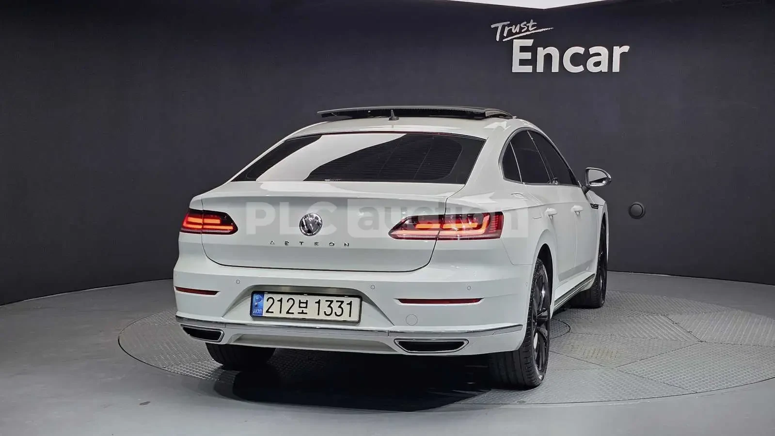 VW Arteon PRESTIGE/HEAD UP/360/ПОДГРЕВ/ОБДУХВАНЕ!ПАНОРАМА, снимка 4 - Автомобили и джипове - 55137362
