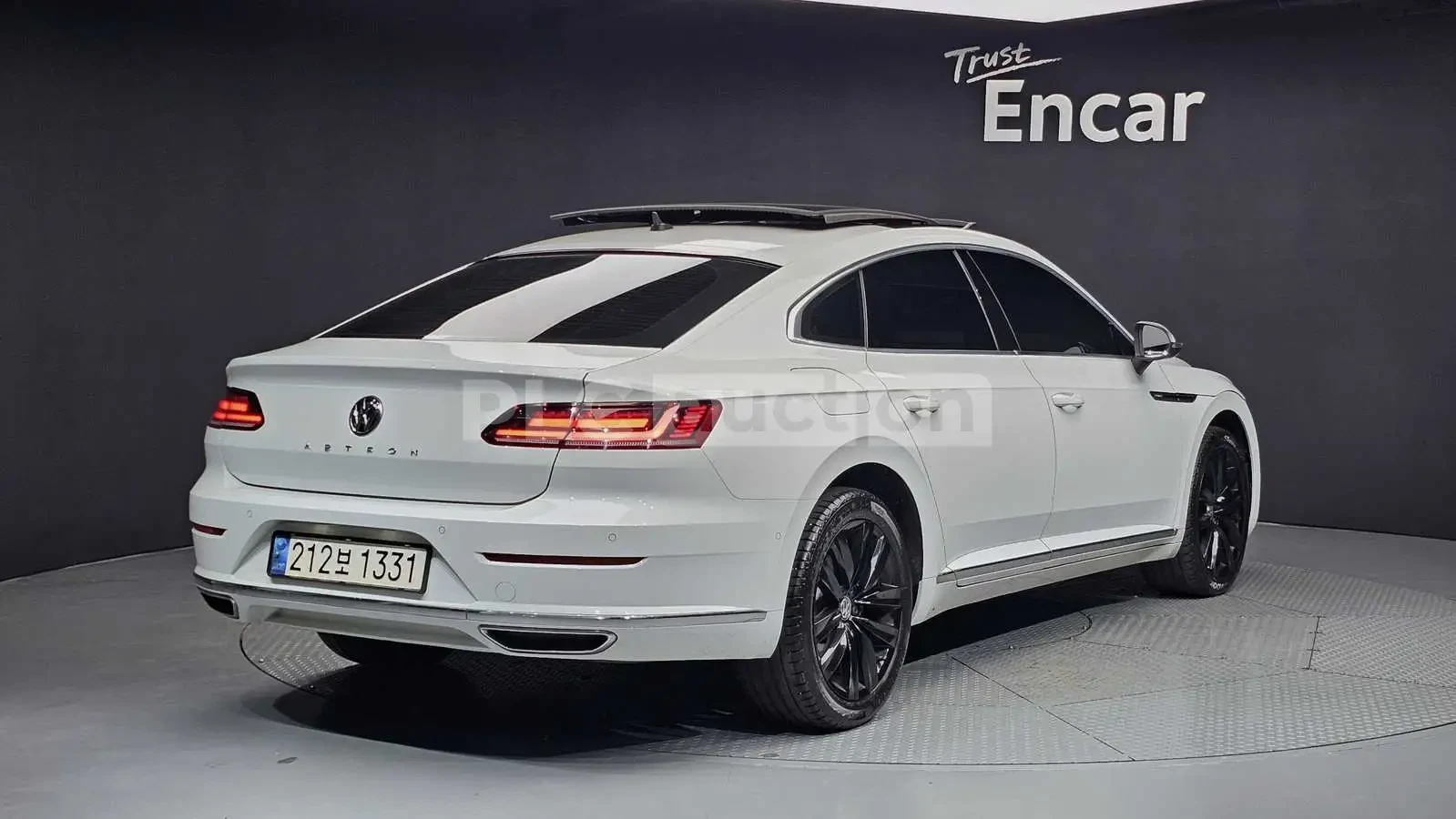 VW Arteon PRESTIGE/HEAD UP/360/ПОДГРЕВ/ОБДУХВАНЕ!ПАНОРАМА, снимка 2 - Автомобили и джипове - 55137362