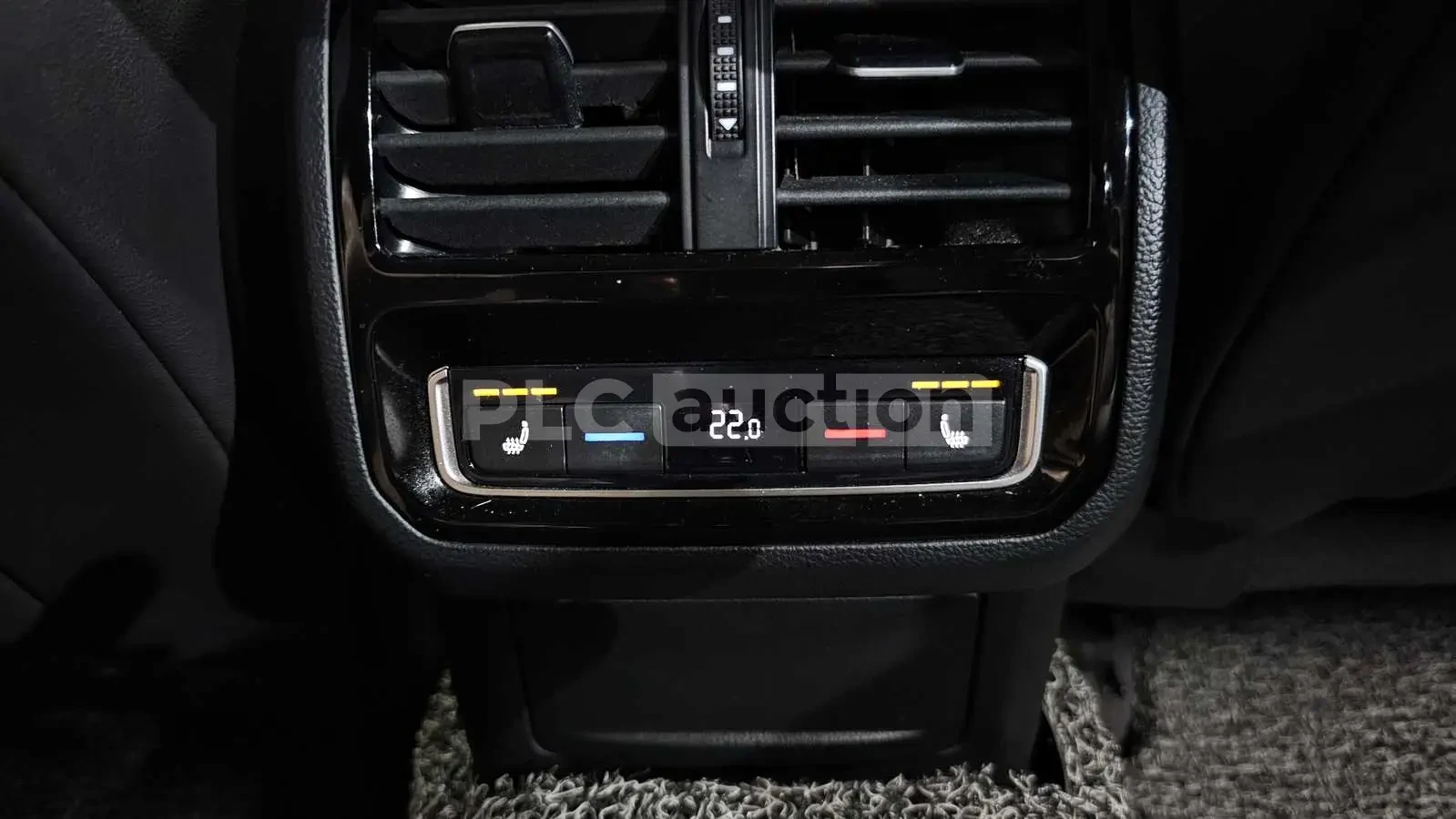 VW Arteon PRESTIGE/HEAD UP/360/ПОДГРЕВ/ОБДУХВАНЕ!ПАНОРАМА, снимка 17 - Автомобили и джипове - 55137362
