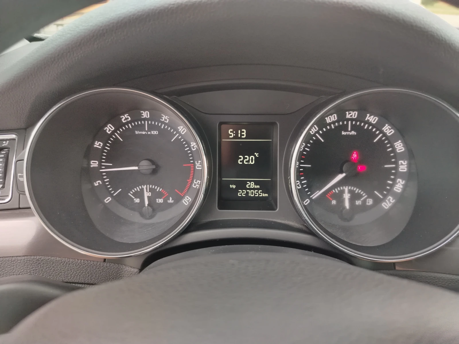 Skoda Superb 2.0 TDI , снимка 7 - Автомобили и джипове - 55266392