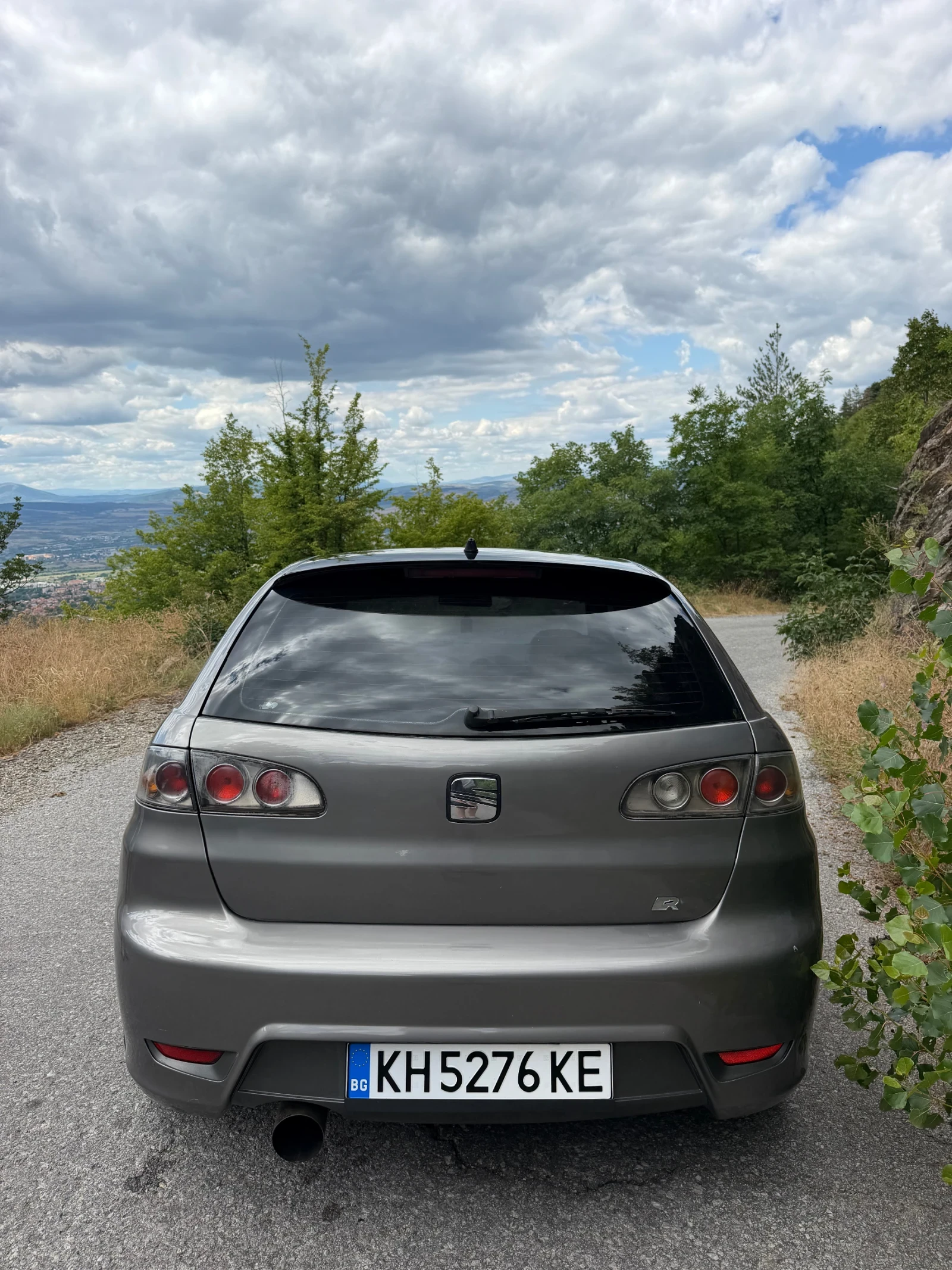 Seat Ibiza 1.8 T Cupra, снимка 7 - Автомобили и джипове - 56151869