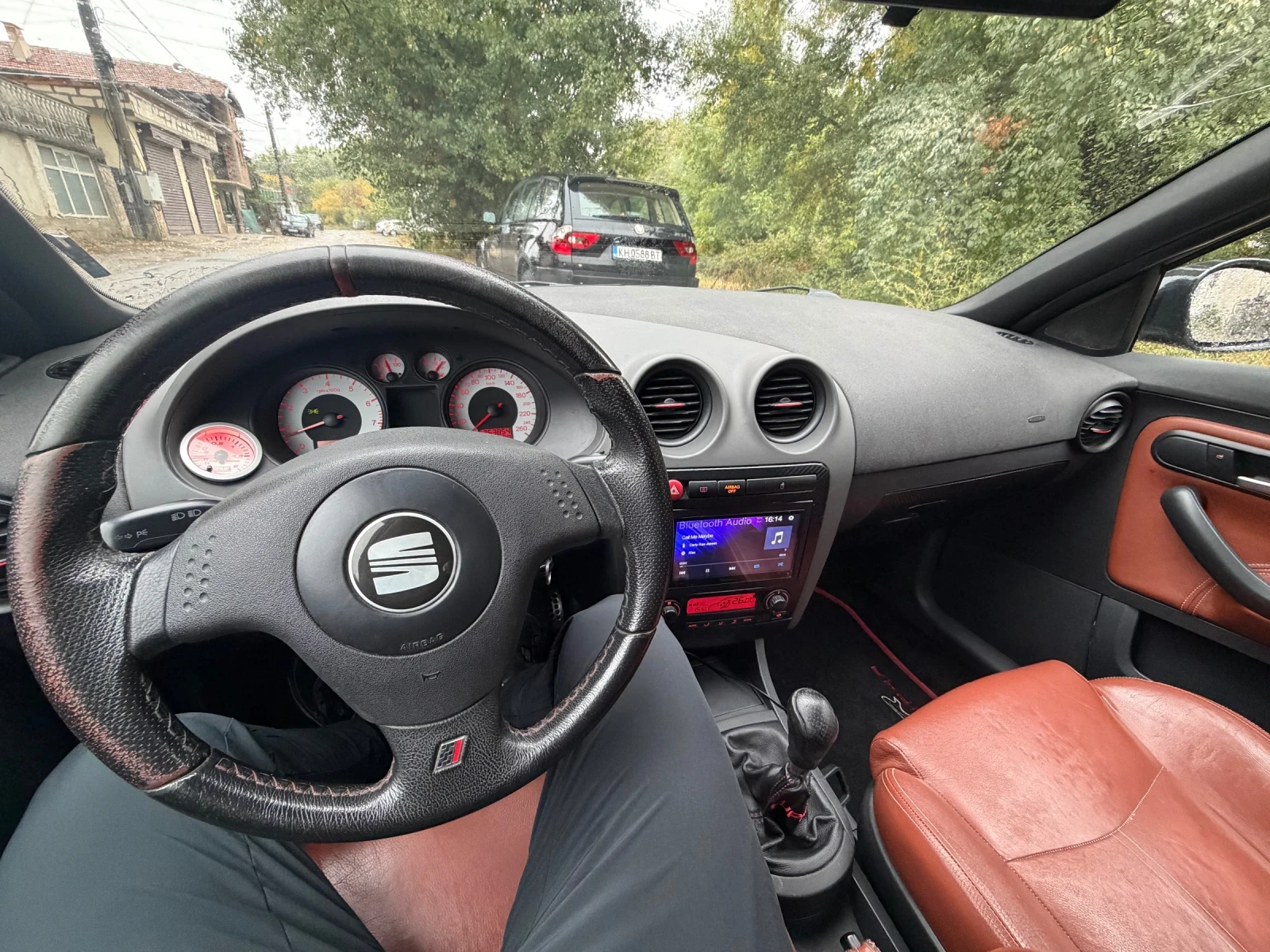 Seat Ibiza 1.8 T Cupra, снимка 11 - Автомобили и джипове - 56151869