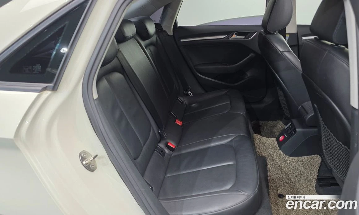 Audi A3 35 TDI Dynamic 8V, снимка 12 - Автомобили и джипове - 55676704