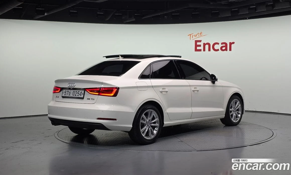 Audi A3 35 TDI Dynamic 8V, снимка 2 - Автомобили и джипове - 55676704