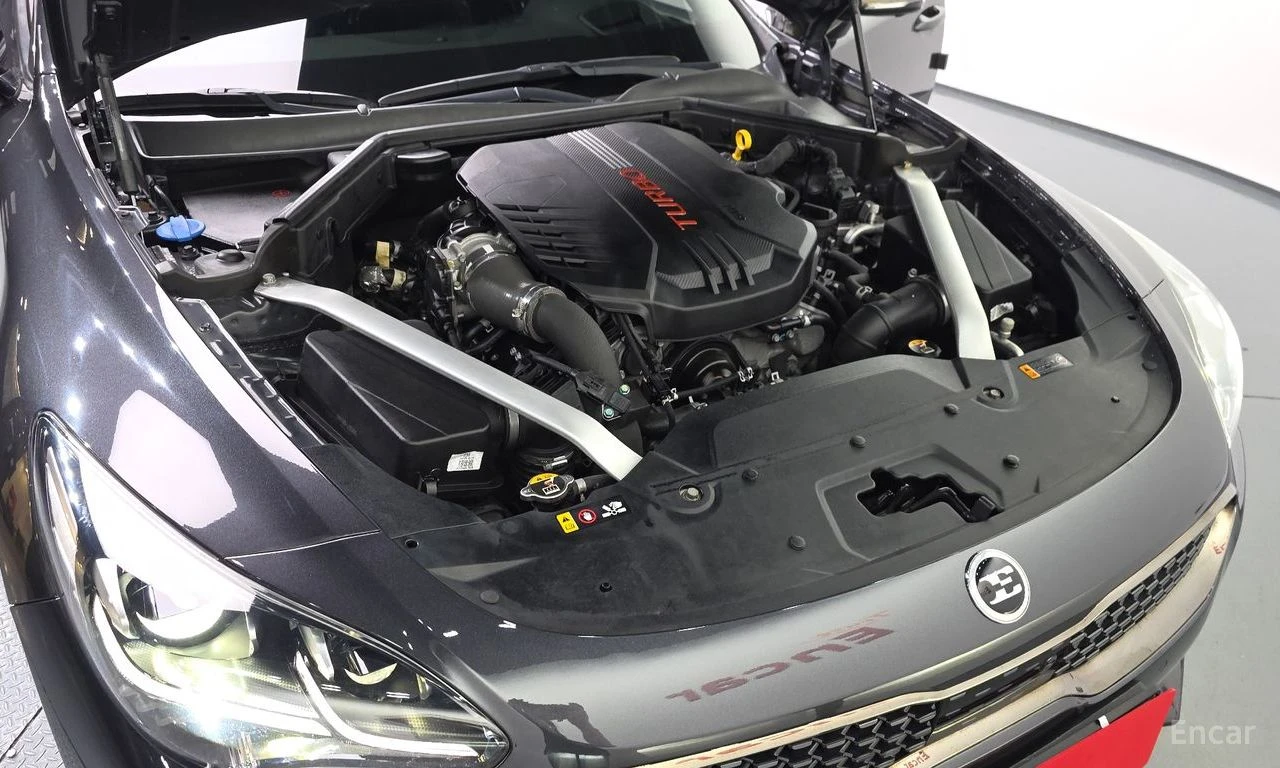 Kia Stinger 3.3* TURBO* GT* ОБДУХВАНЕ* ДИСТРОНИК* ХЕДЪП* 360КА, снимка 17 - Автомобили и джипове - 55690016