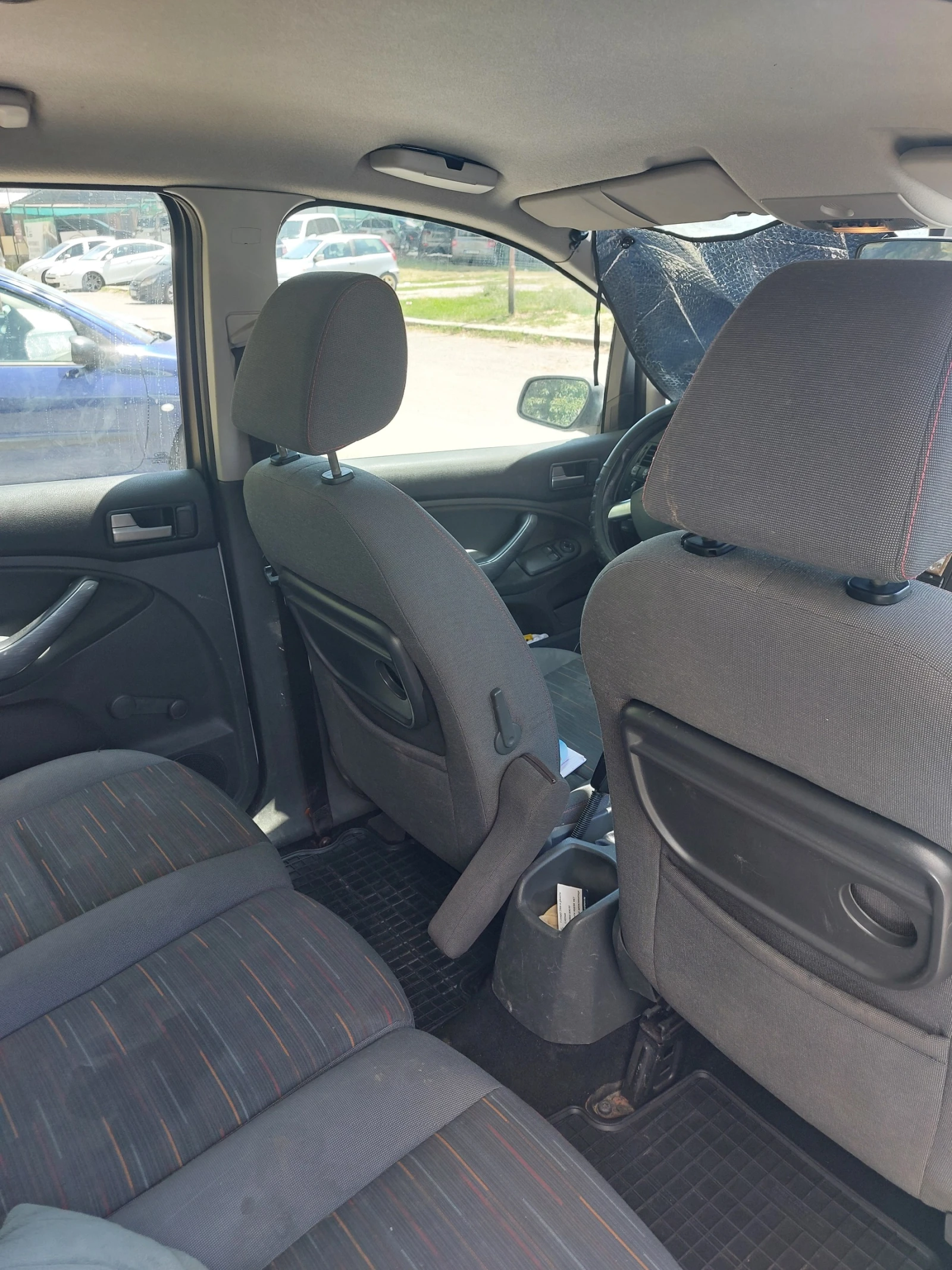 Ford C-max, снимка 8 - Автомобили и джипове - 55740519
