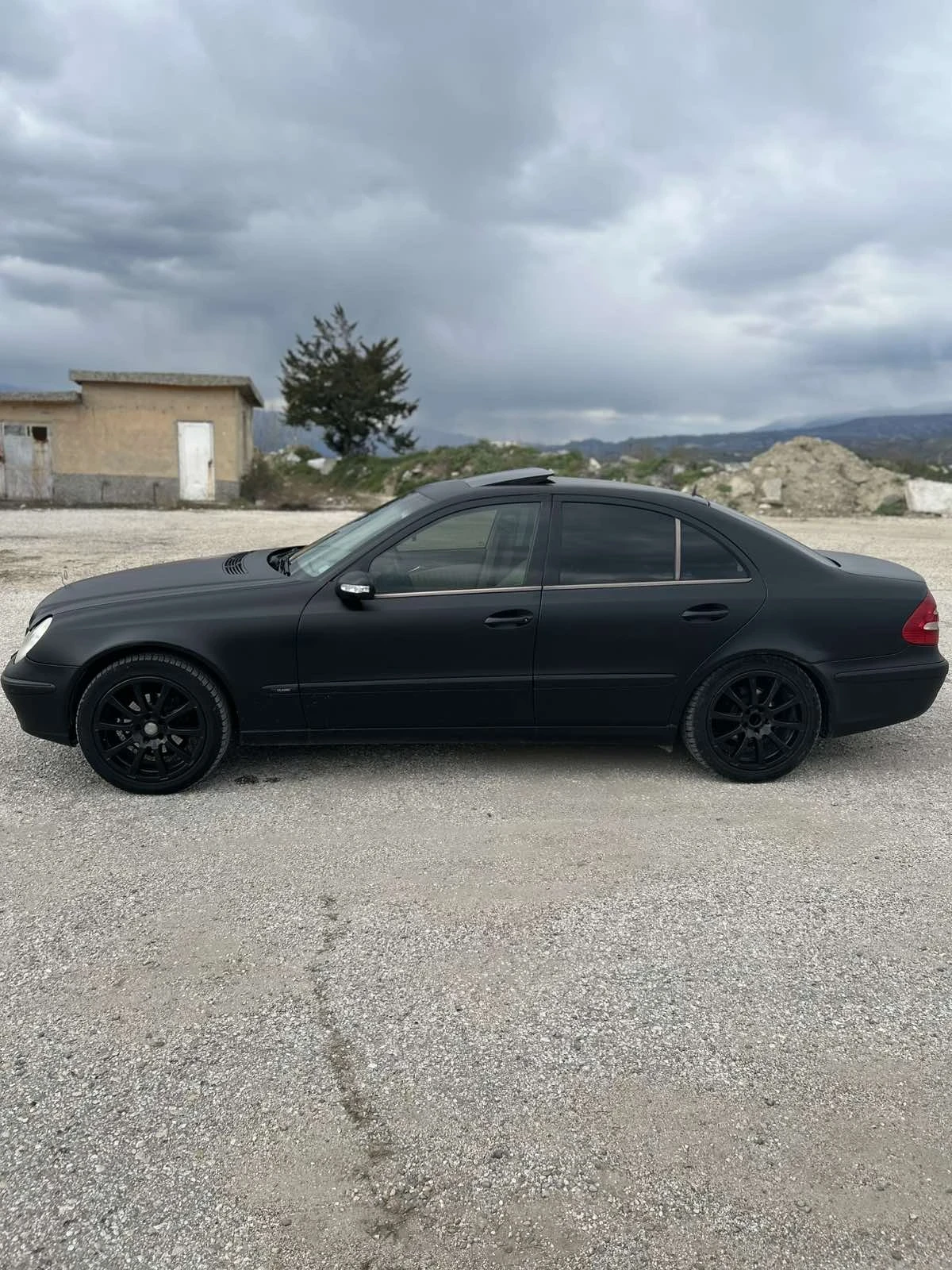 Mercedes-Benz E 270 Full, снимка 2 - Автомобили и джипове - 56011326