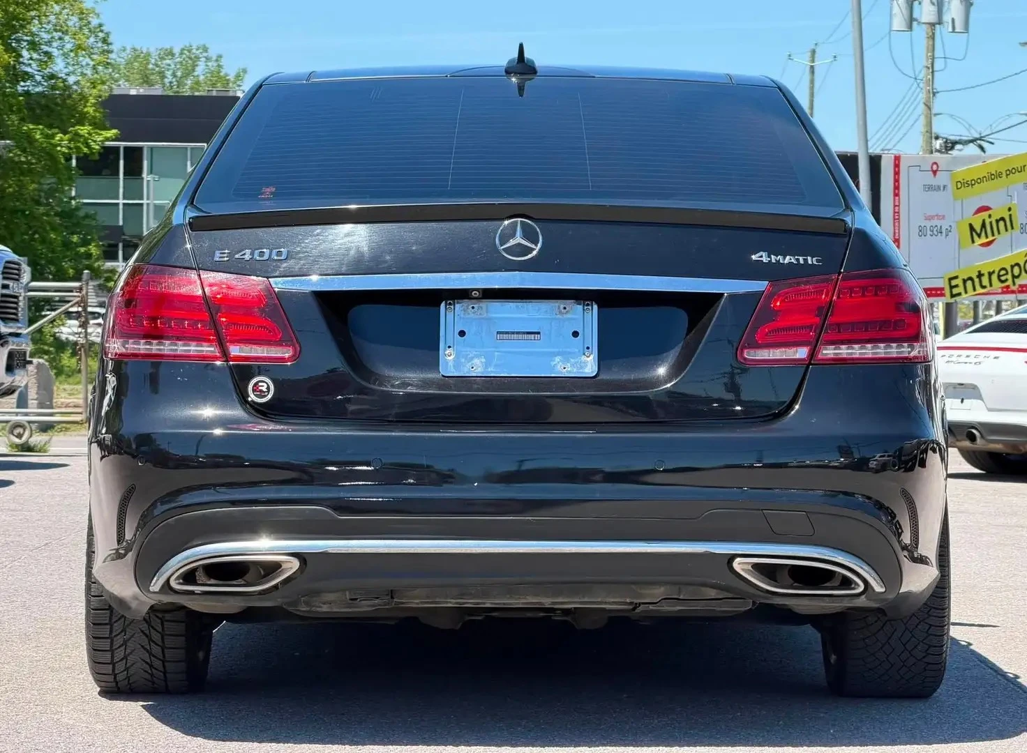 Mercedes-Benz E 400 AMG pkg Цена до България & АвтоКредит, снимка 4 - Автомобили и джипове - 56130271