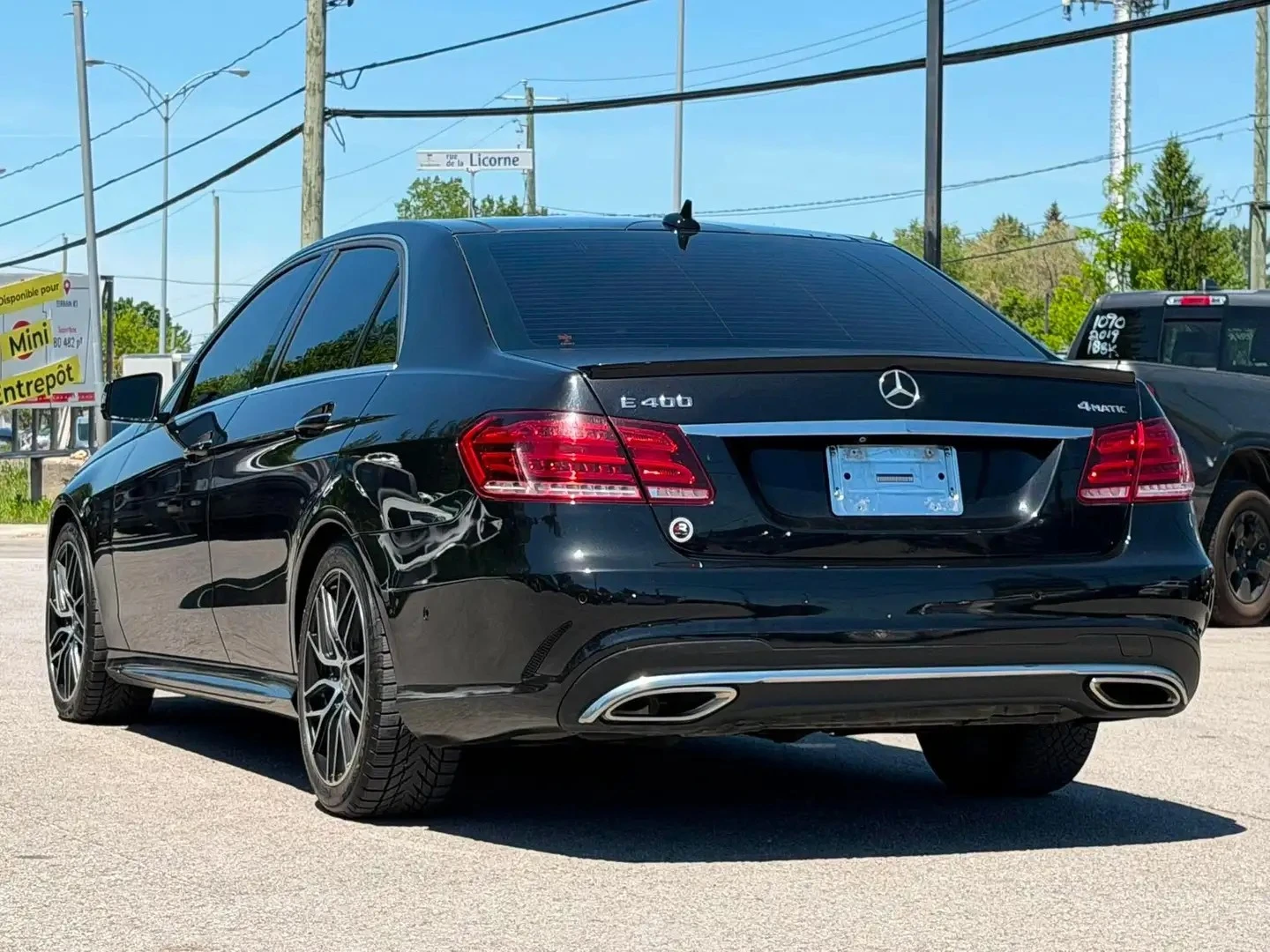 Mercedes-Benz E 400 AMG pkg Цена до България & АвтоКредит, снимка 3 - Автомобили и джипове - 56130271