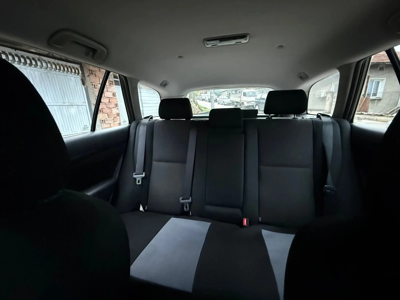 Toyota Avensis  2.0 d4d, 116 �.�. | Mobile.bg � ����������� 14