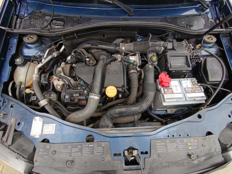Dacia Duster 1.5 dCi, снимка 8 - Автомобили и джипове - 52693318