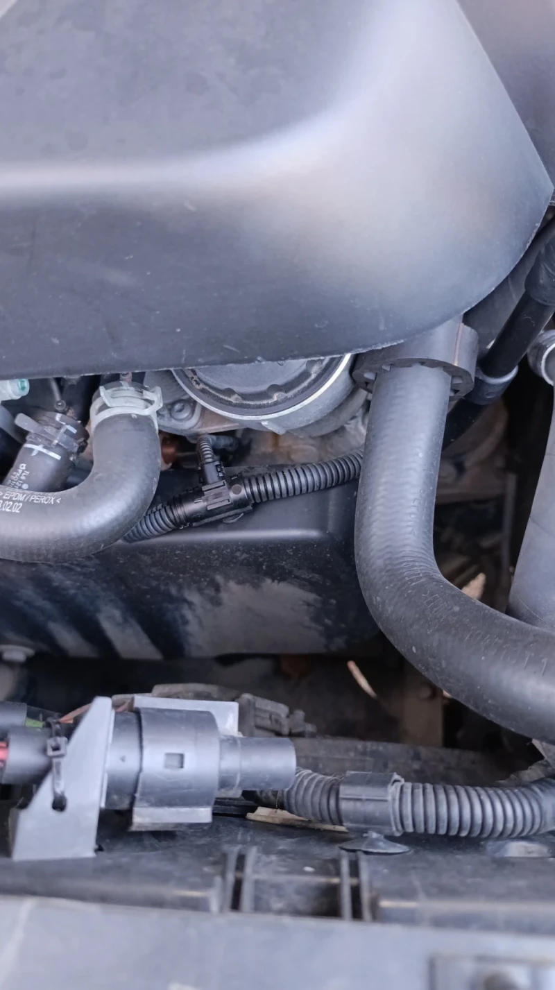 VW Touareg, снимка 12 - Автомобили и джипове - 52732710