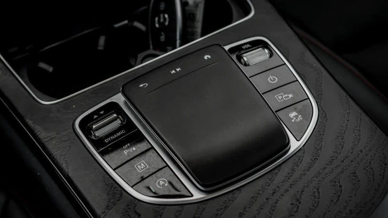 Mercedes-Benz GLC 300 AMG Line* HeadUp* АвтоКредит (ЦЕНА ДО БГ), снимка 13 - Автомобили и джипове - 53238026