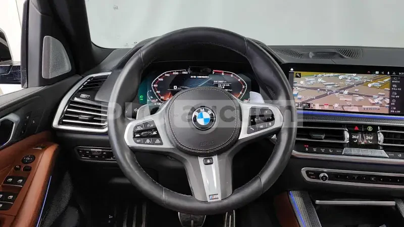 BMW X5 M50i | 360| ОБДУХ| HEAD-UP| ВКЛ.ТЕХНОТЕСТ, снимка 10 - Автомобили и джипове - 54416817