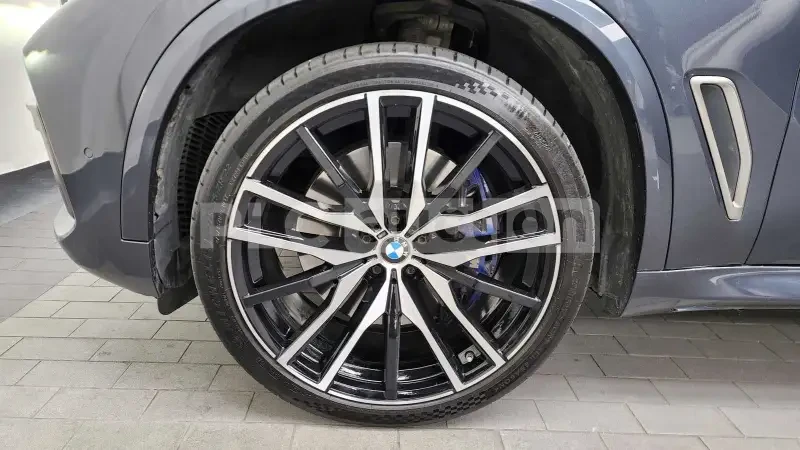 BMW X5 M50i | 360| ОБДУХ| HEAD-UP| ВКЛ.ТЕХНОТЕСТ, снимка 17 - Автомобили и джипове - 54416817