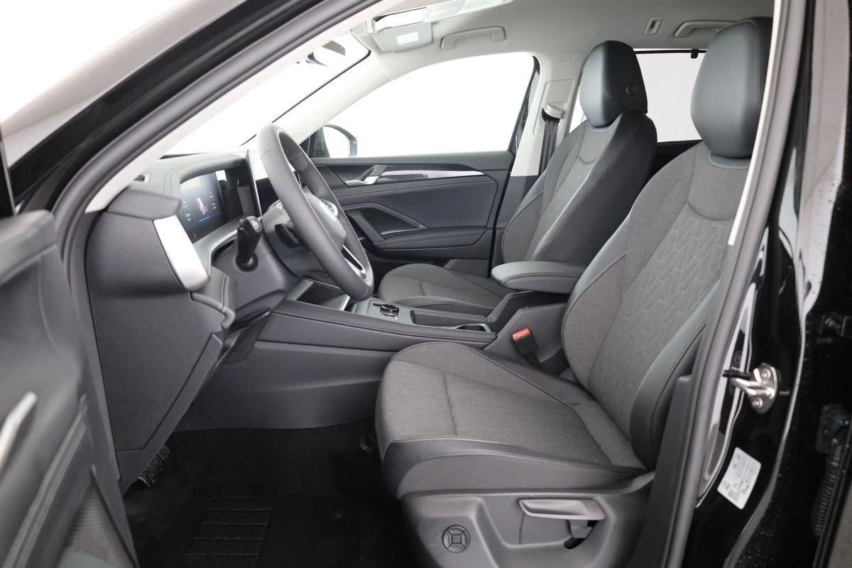 VW Tayron НОВ!1.5PHEV/204HP/DSG/LIFE/360/LED-PLUS/359v - изображение 9