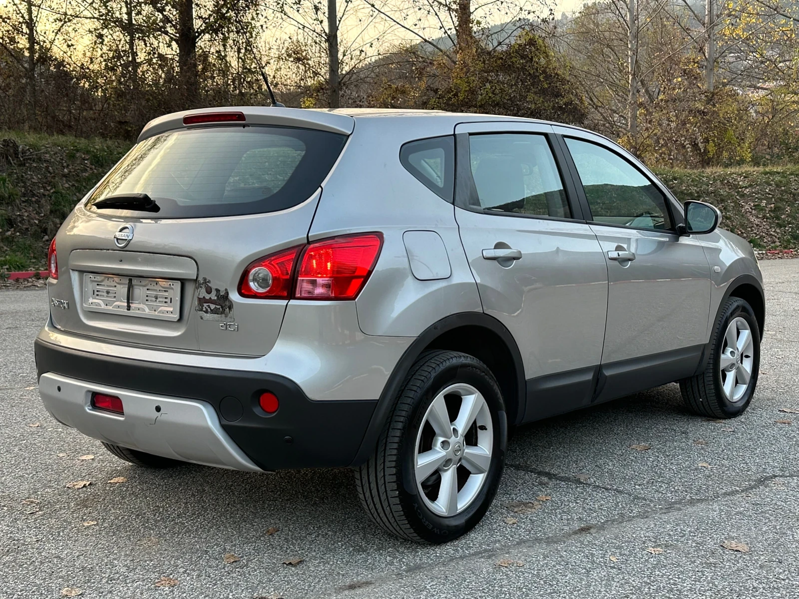 Nissan Qashqai 2.0 4х4 Автомат ITALY - изображение 7