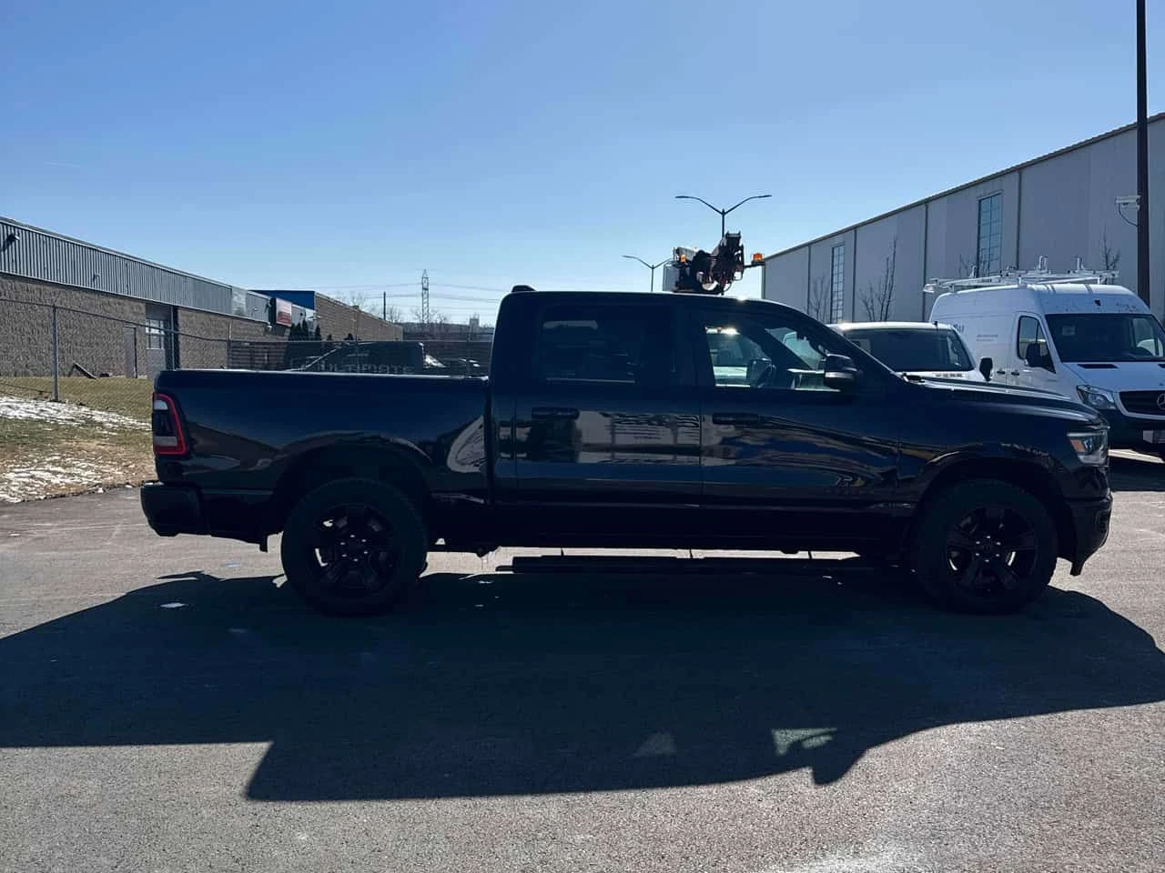 Dodge RAM 1500 BIG HORN AWD 5.7 * ПОДГРЕВ ВОЛАН/СЕДАЛКИ* ПАНОРАМА, снимка 4 - Автомобили и джипове - 53733731