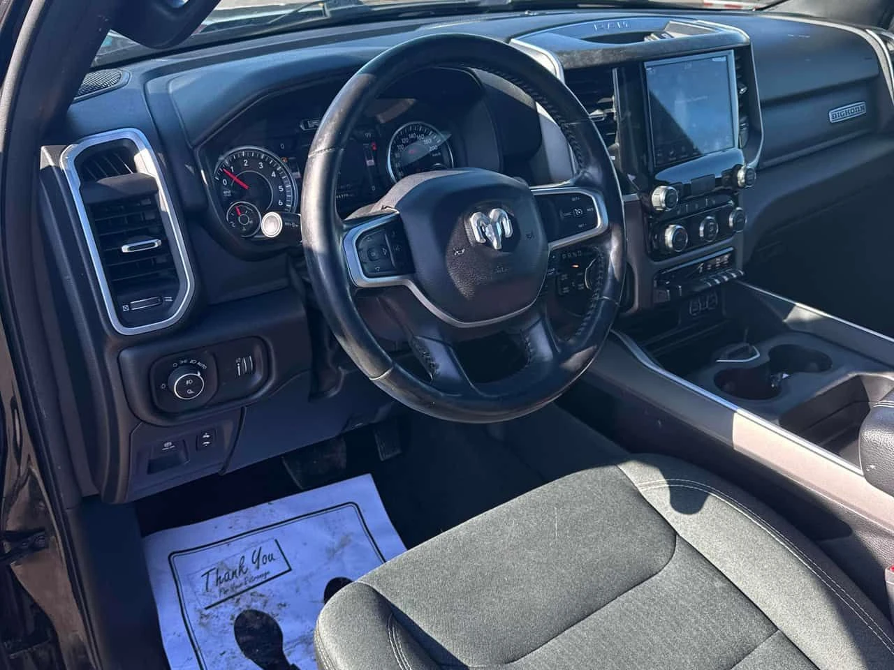 Dodge RAM 1500 BIG HORN AWD 5.7 * ПОДГРЕВ ВОЛАН/СЕДАЛКИ* ПАНОРАМА, снимка 7 - Автомобили и джипове - 53733731