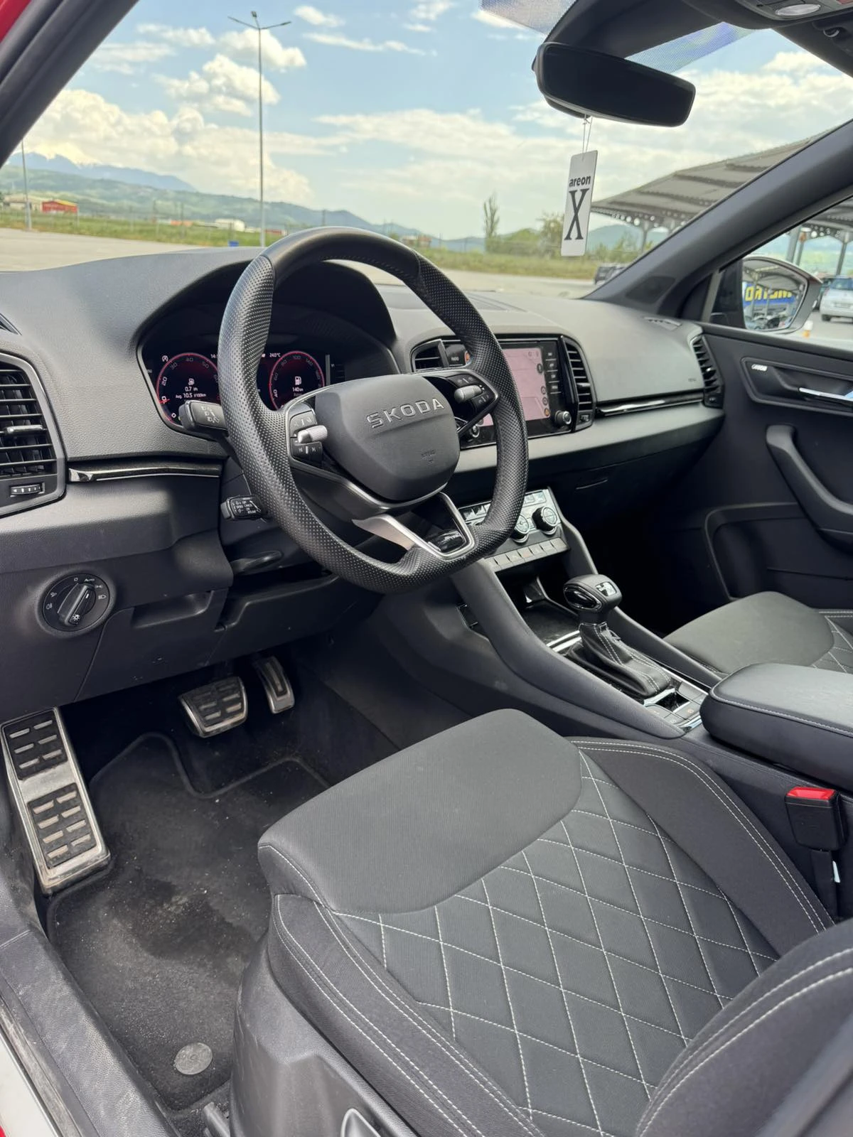 Skoda Karoq, снимка 5 - Автомобили и джипове - 54344629