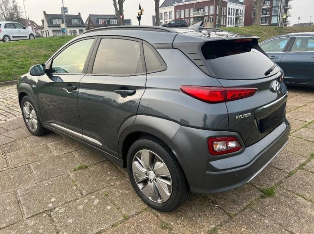 Hyundai Kona 64kw, Premiun, Full Max екстри, снимка 2 - Автомобили и джипове - 54481434