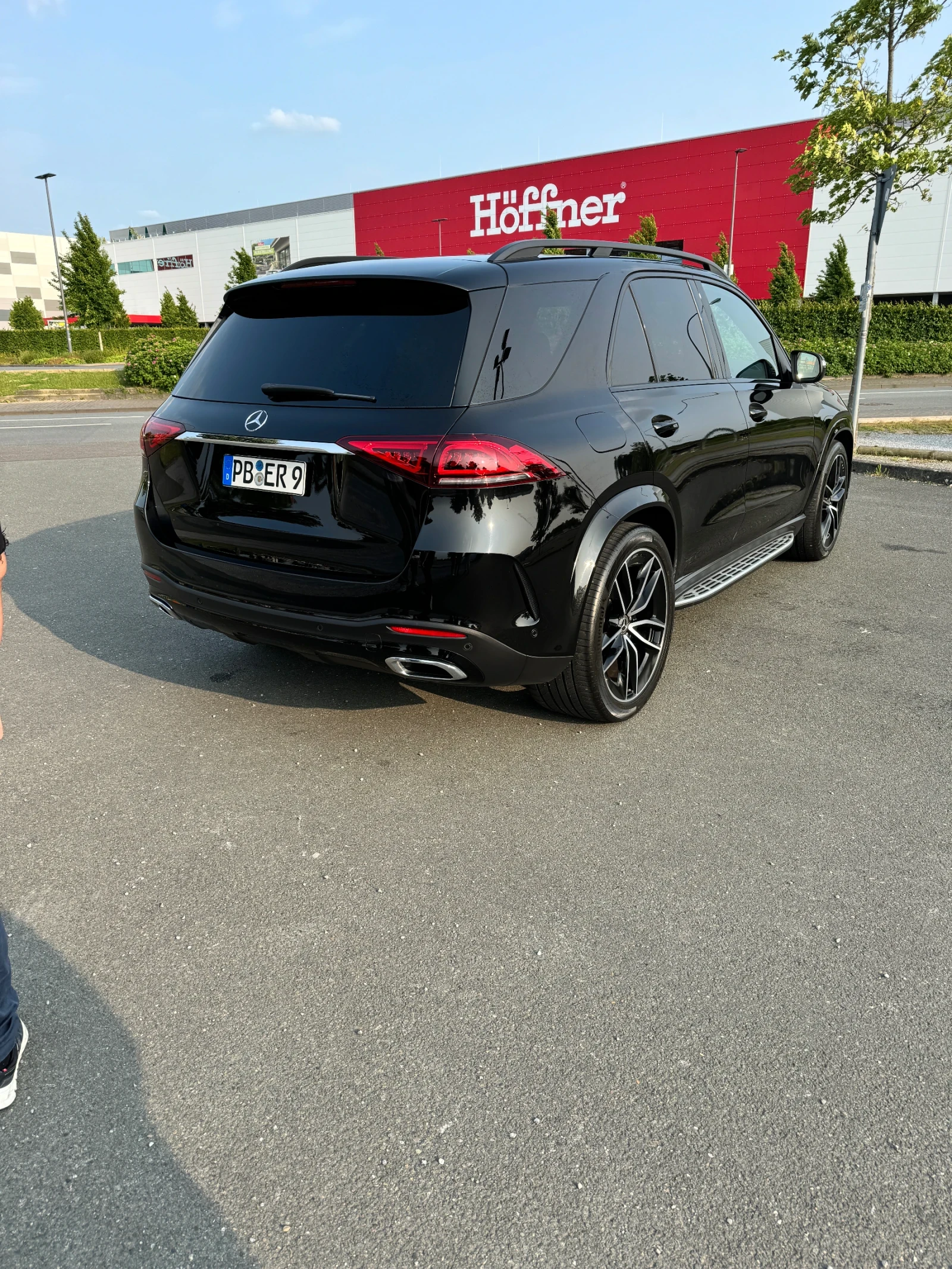 Mercedes-Benz GLE 400 D 4MATIC, снимка 2 - Автомобили и джипове - 54703236