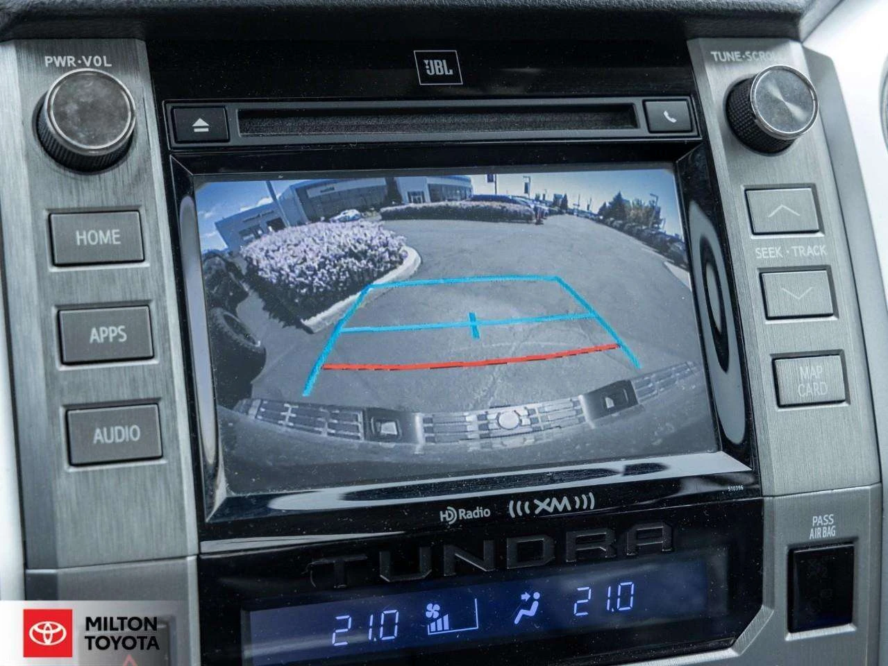 Toyota Tundra КОЖА / КАМЕРА / JBL / ЦЕНА ДО БГ, снимка 13 - Автомобили и джипове - 54886821