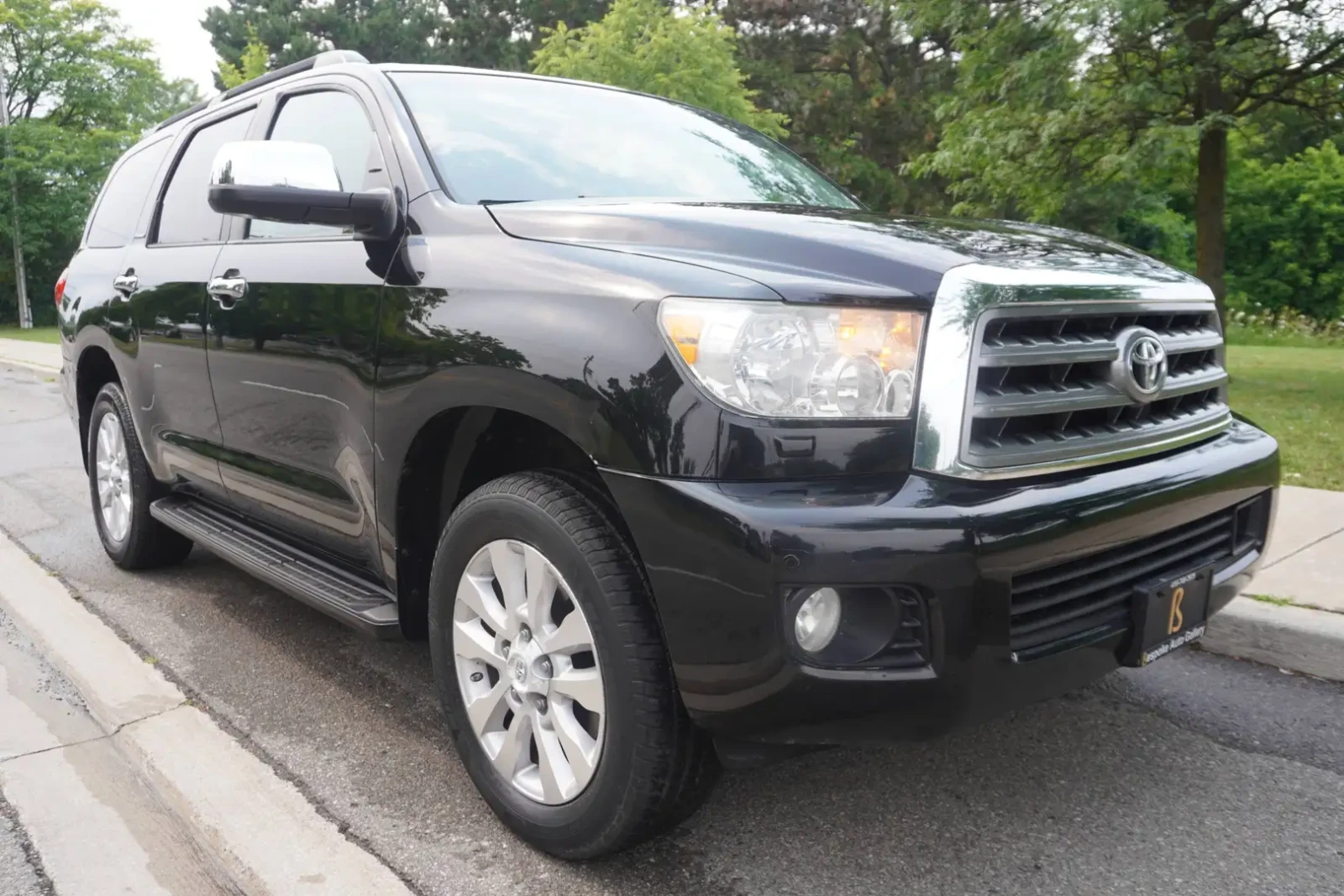 Toyota Sequoia 5.7* V8* PLATINUM* ПОДГРЕВ* ОБДУХВАНЕ* КАМЕРА* JBL, снимка 3 - Автомобили и джипове - 55463516