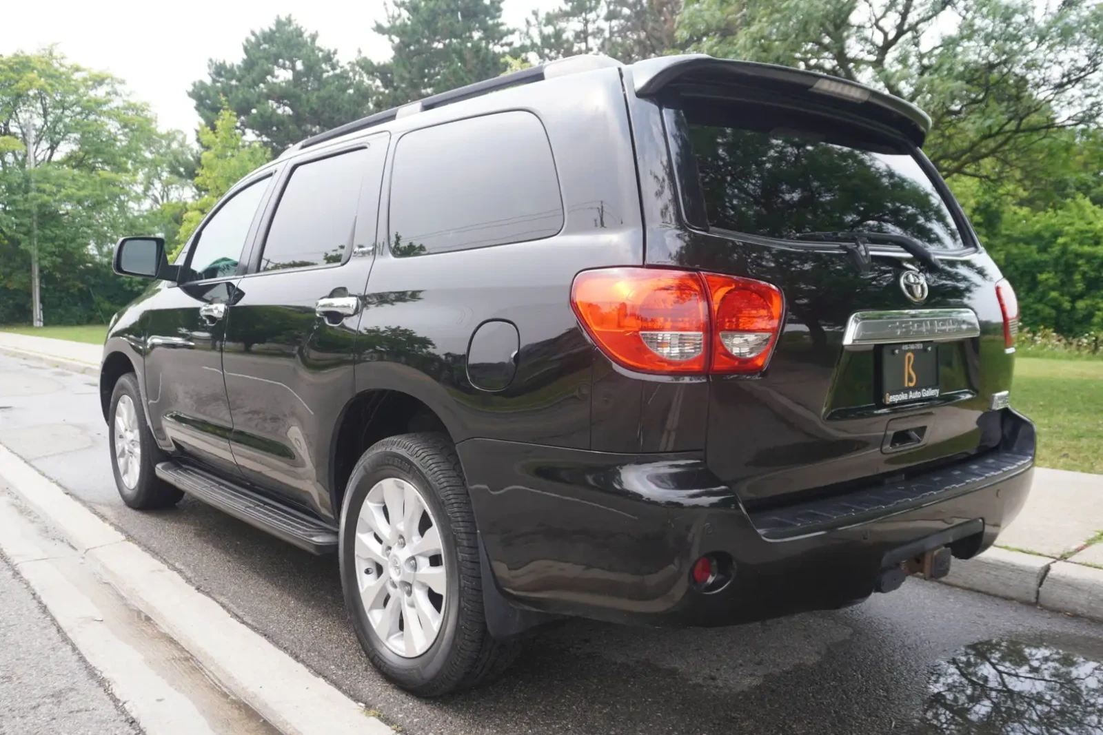 Toyota Sequoia 5.7* V8* PLATINUM* ПОДГРЕВ* ОБДУХВАНЕ* КАМЕРА* JBL, снимка 4 - Автомобили и джипове - 55463516