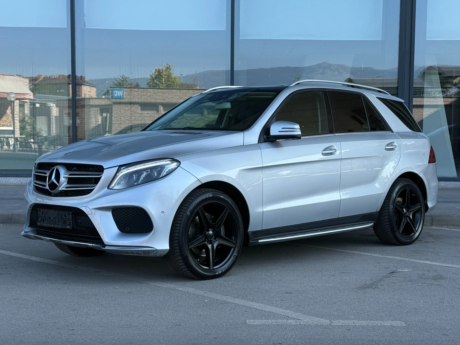 Mercedes-Benz GLE 350 CDI 6 МЕСЕЦА ГАРАНЦИЯ/258к.с AMG Pack/Панорама