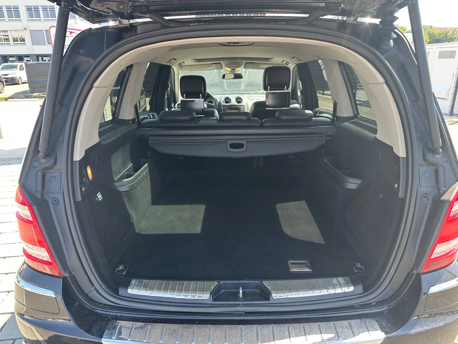 Mercedes-Benz GL 500 V8#388KC#OFFROAD PAKET#FACELIFT!, снимка 10 - Автомобили и джипове - 55734816