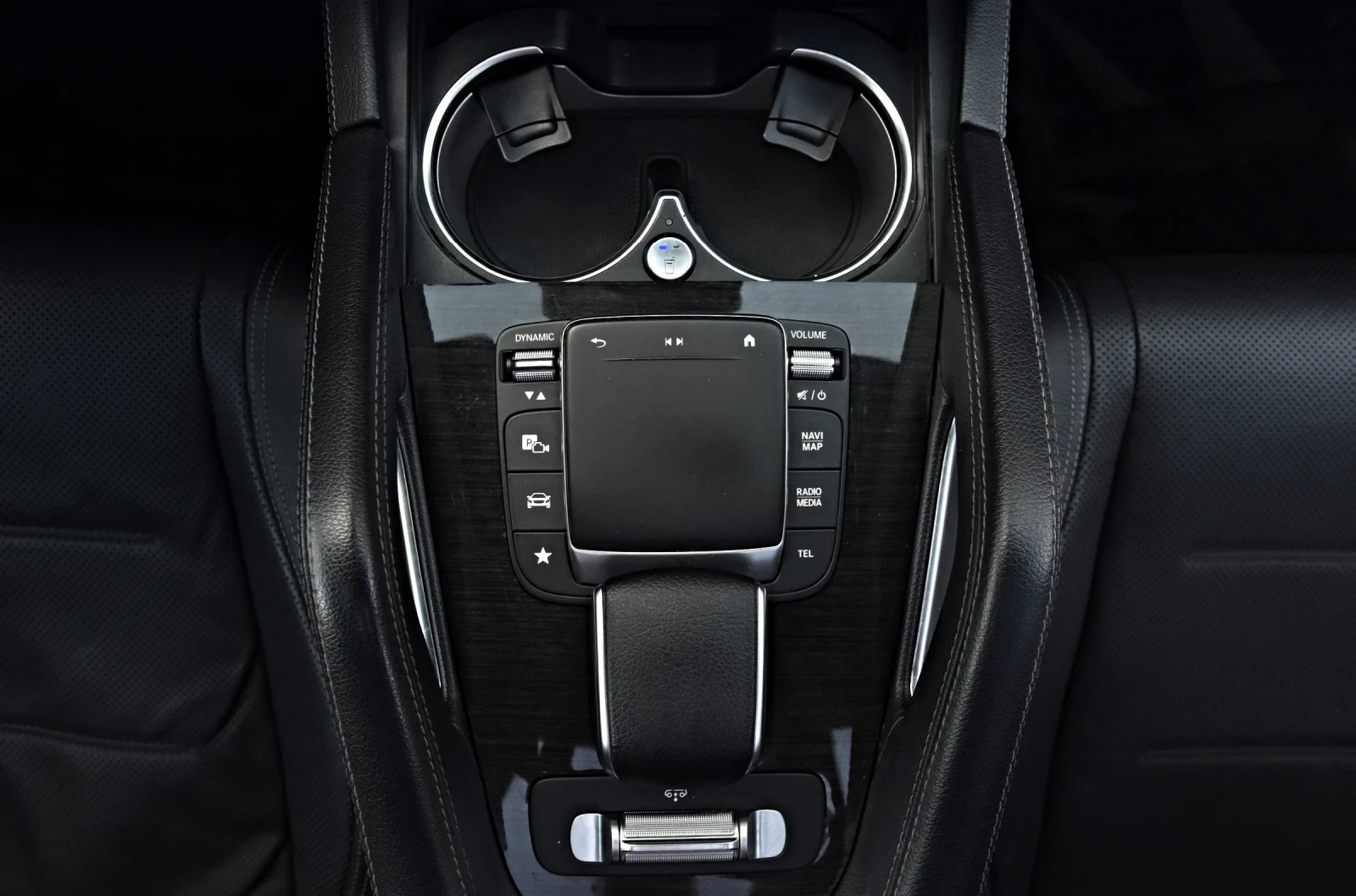 Mercedes-Benz GLE 400 D COUPE 4M 53AMG-OPTIC 360 BURMESTER PANO FULL, снимка 13 - Автомобили и джипове - 55852375