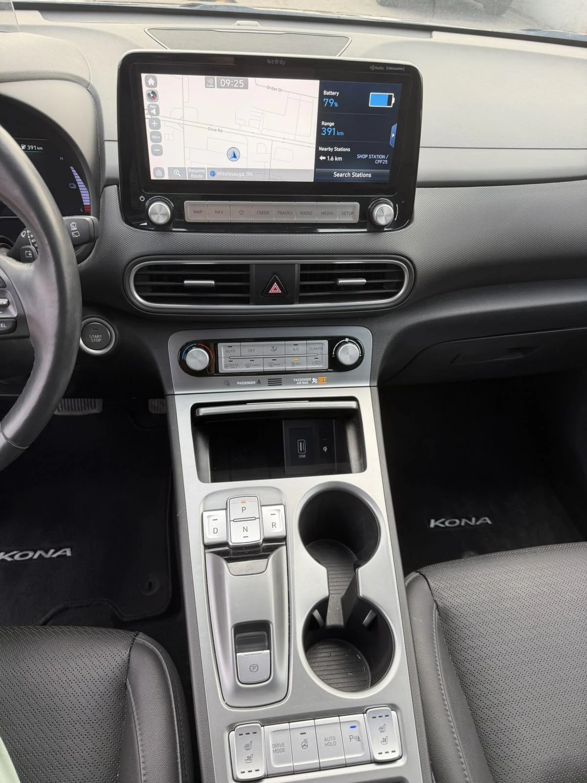 Hyundai Kona  Premium+ Head-Up+ Key Less Go+ Car-pl, снимка 16 - Автомобили и джипове - 56266307