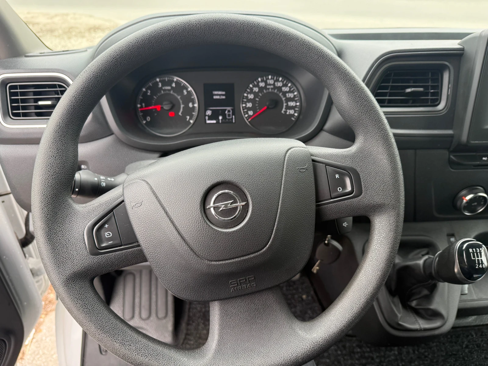 Renault Master 2.3 CDTI 150HP, снимка 9 - Бусове и автобуси - 53720893