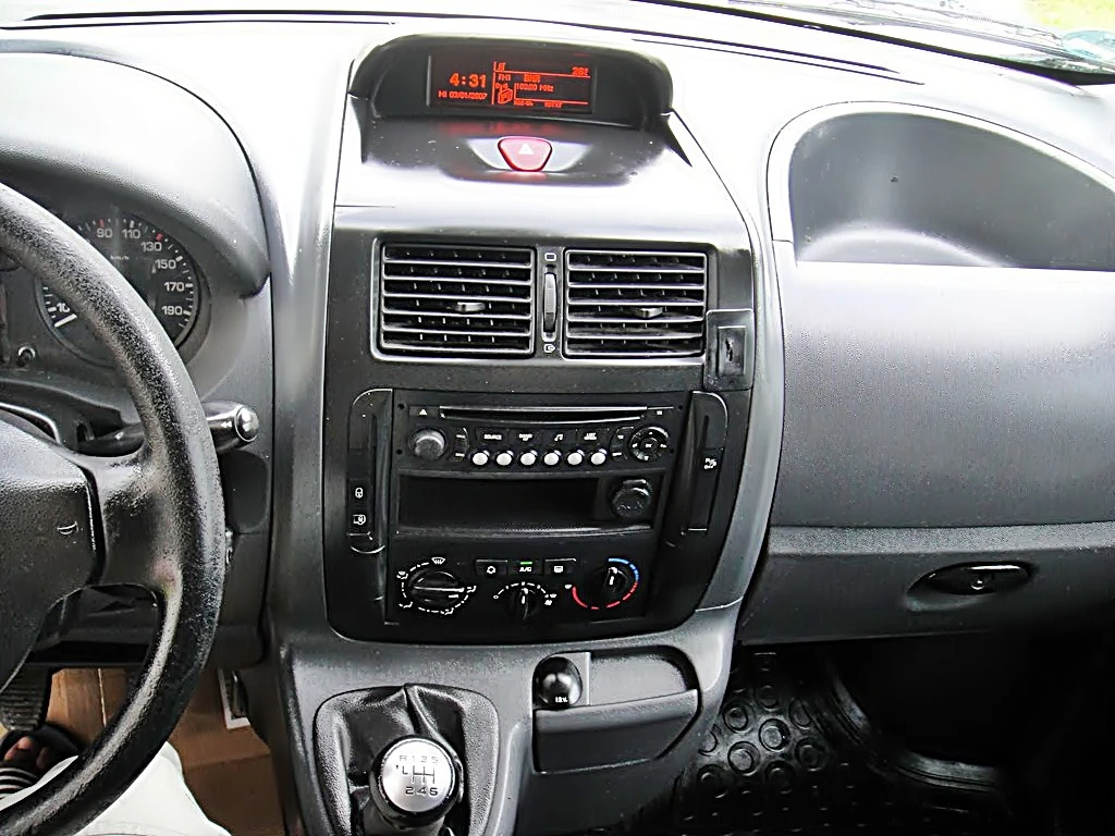 Peugeot Expert 2.0 HDI ГЕРМАНИЯ, снимка 14 - Бусове и автобуси - 54518318
