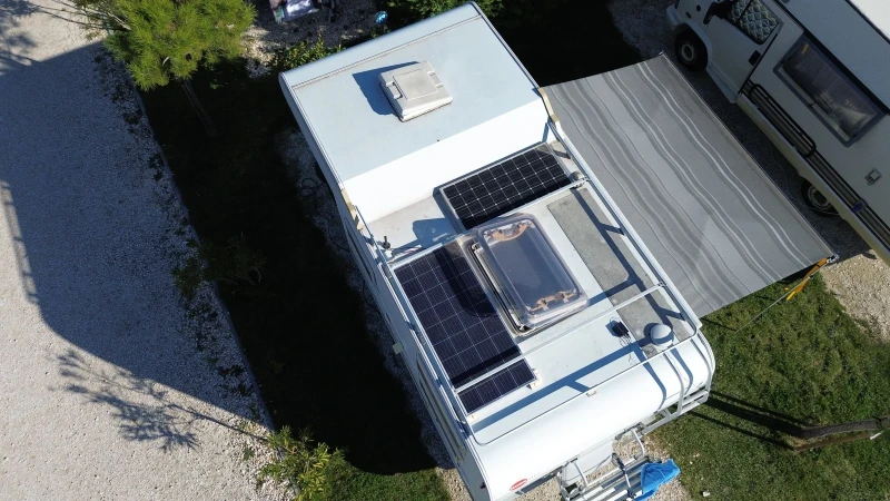 Кемпер Burstner A 535, снимка 11 - Каравани и кемпери - 52460499