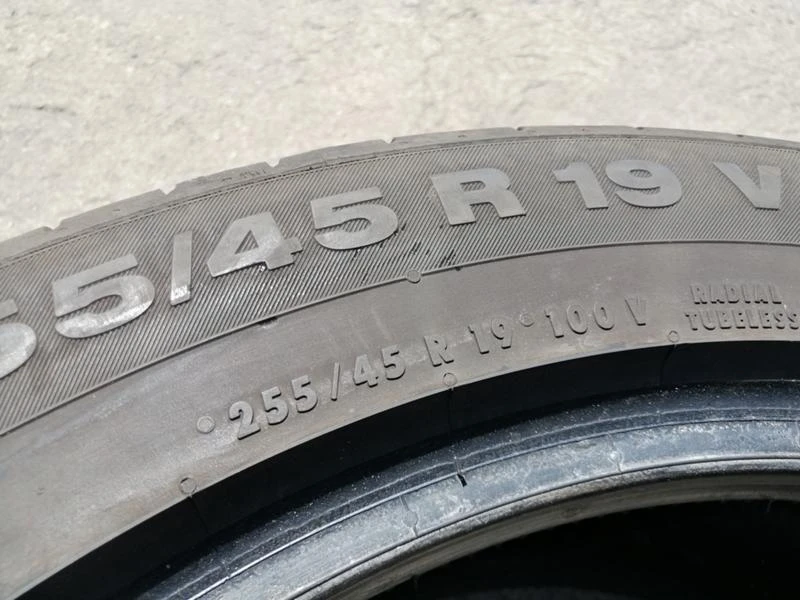 Гуми Летни 255/45R19, снимка 5 - Гуми и джанти - 36829816