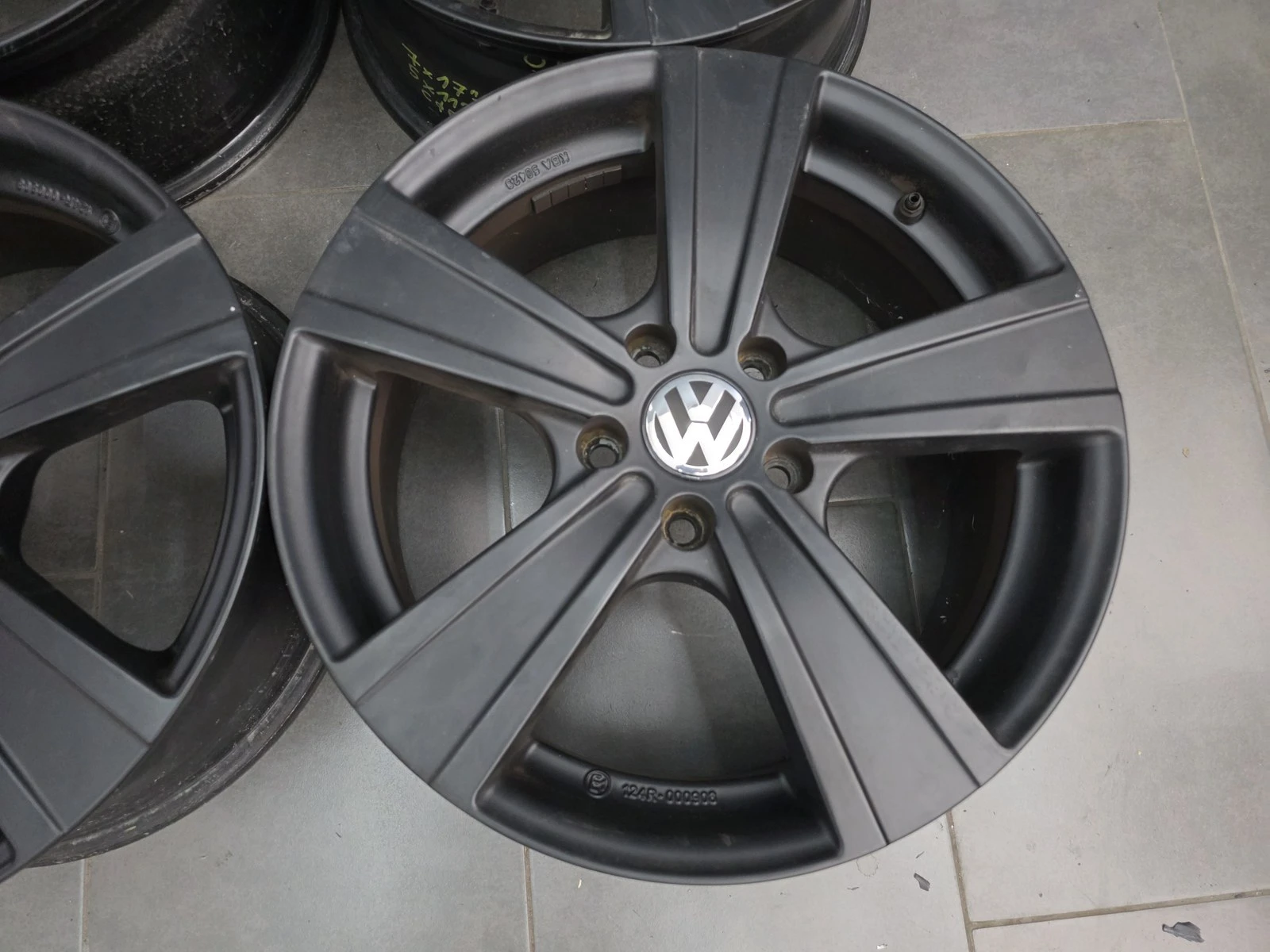Джанти за VW, снимка 8 - Гуми и джанти - 56718858