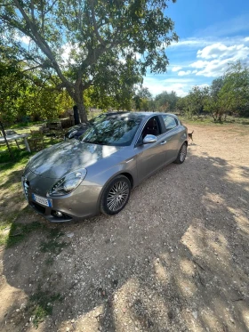 Обява за продажба на Alfa Romeo Giulietta 1.6 Diesel 105 hp Топ състояние! ~8 999 лв. - изображение 5 | Auto.bg Обява за продажба на Alfa Romeo Giulietta 1.6 Diesel 105 hp Топ състояние! ~8 999 лв. - изображение 5