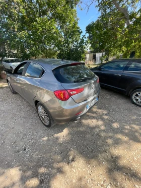Обява за продажба на Alfa Romeo Giulietta 1.6 Diesel 105 hp Топ състояние! ~8 999 лв. - изображение 8 | Auto.bg Обява за продажба на Alfa Romeo Giulietta 1.6 Diesel 105 hp Топ състояние! ~8 999 лв. - изображение 8