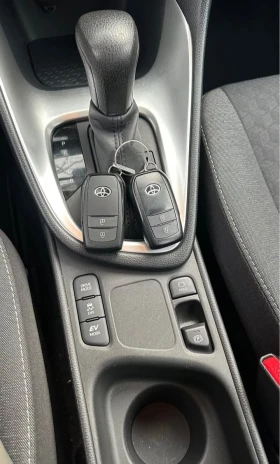 Toyota Yaris 1.5 Hybrid Спешно - 8000 € / 15646.64 лв. - 71570400 8