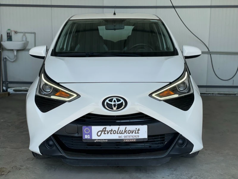 Toyota Aygo NAVI, снимка 2 - Автомобили и джипове - 41455307